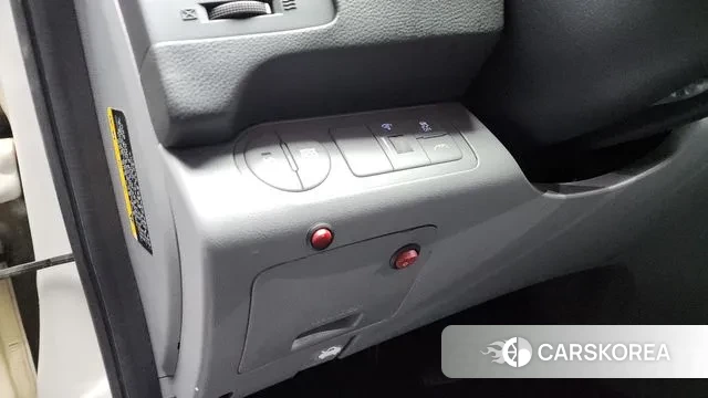 Hyundai The New Grand Starex id 3651404 из Кореи 9