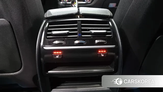 BMW 5 Series (G30) id 3541778 из Кореи 9