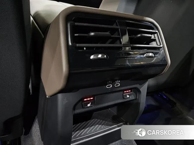 BMW 5 Series (G60) id 3452065 из Кореи 9