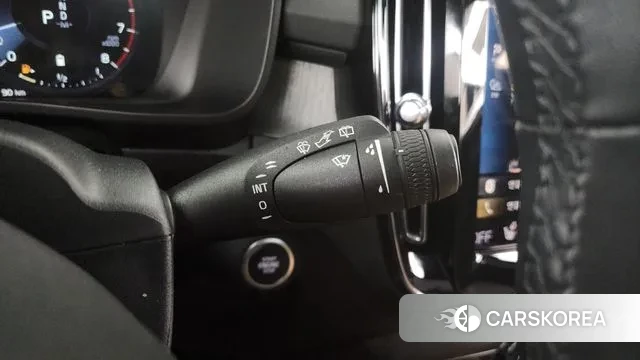 Volvo XC40 id 3406279 из Кореи 9