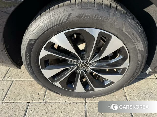 Volkswagen Passat id 4299448 из Китая 9