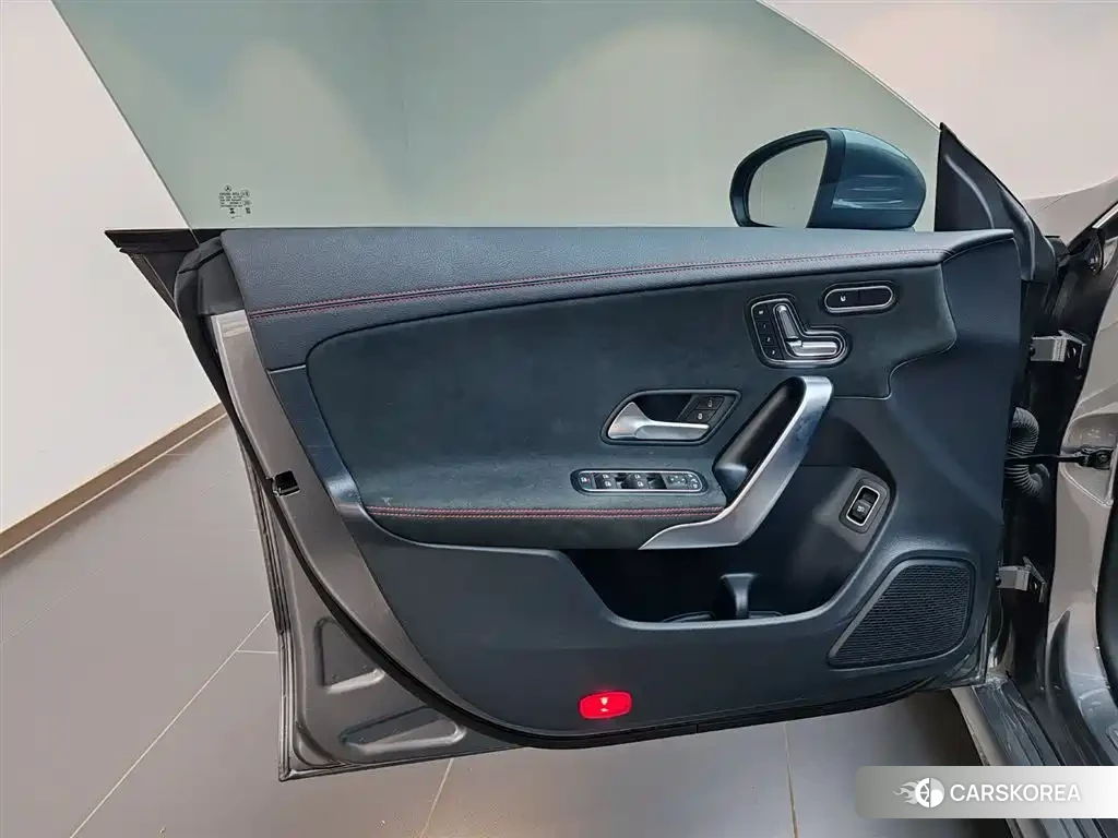 Mercedes-Benz CLA (imported) id 4565416 из Китая 9