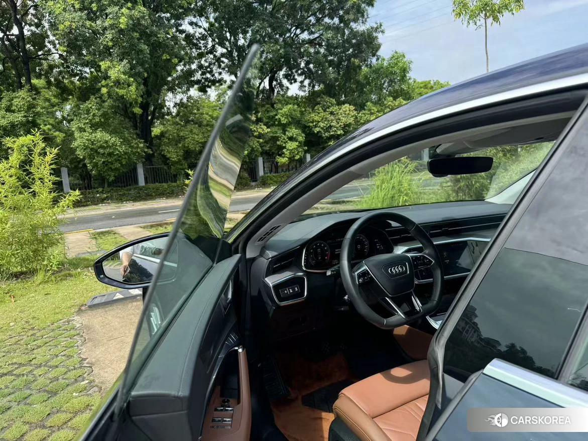 Audi A7 id 4455825 из Китая 9