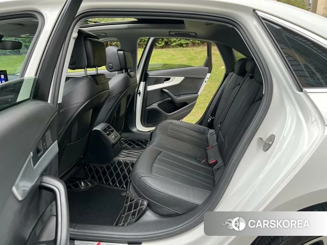 Audi A4L id 4227868 из Китая 9