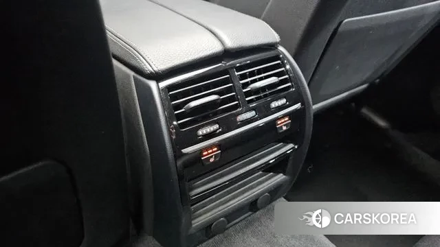 BMW 5 Series (G30) id 3403066 из Кореи 9