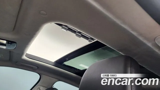 Hyundai Grandeur (GN7) id 2738841 из Кореи 9