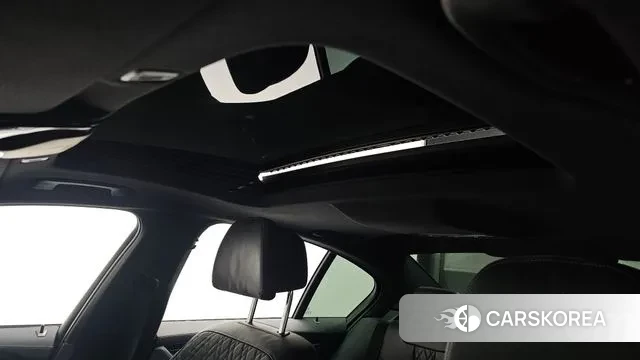 BMW 5 Series (G30) id 3044227 из Кореи 9