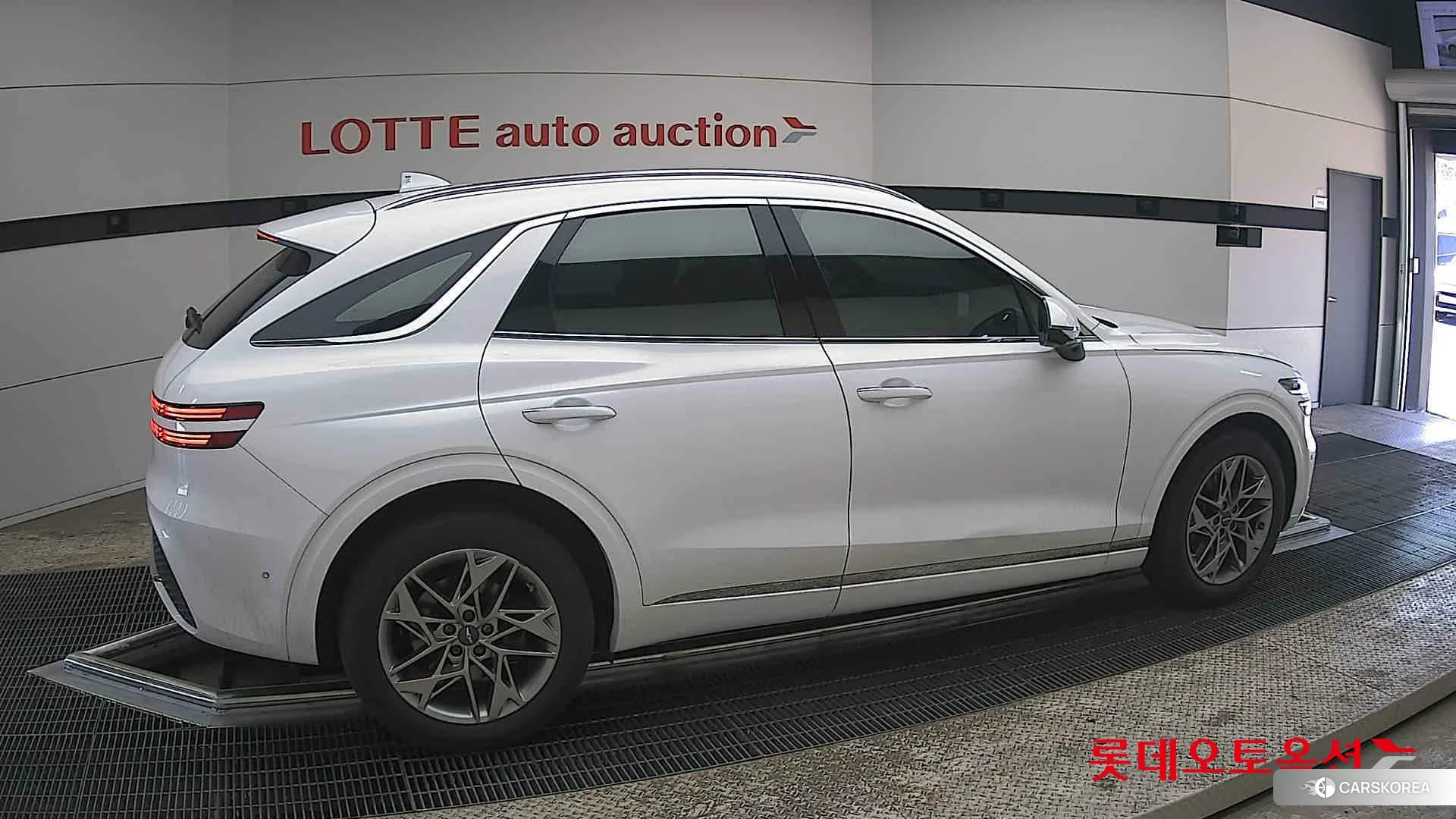 Hyundai GV70 id 3882068 из Кореи 9