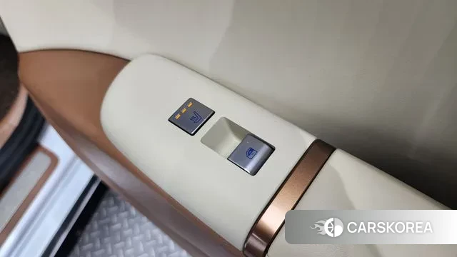 Hyundai Grandeur Hybrid (GN7) id 2968671 из Кореи 9