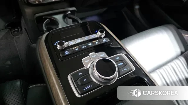 Genesis G90 id 3772631 из Кореи 9