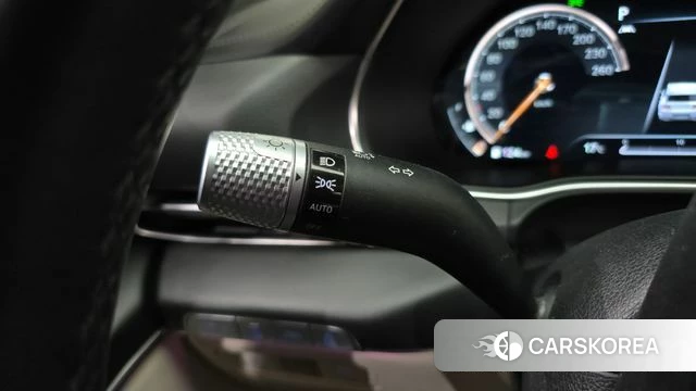 Genesis GV80 id 3936000 из Кореи 9