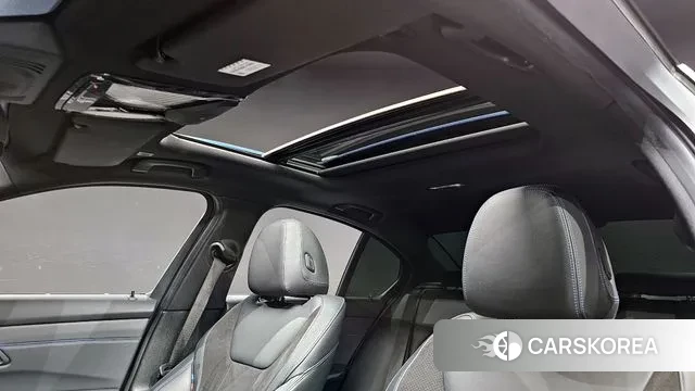 BMW 3 Series (G20) id 3742055 из Кореи 9