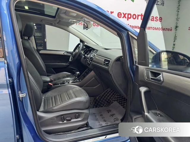 Volkswagen Touran L id 4263181 из Китая 9