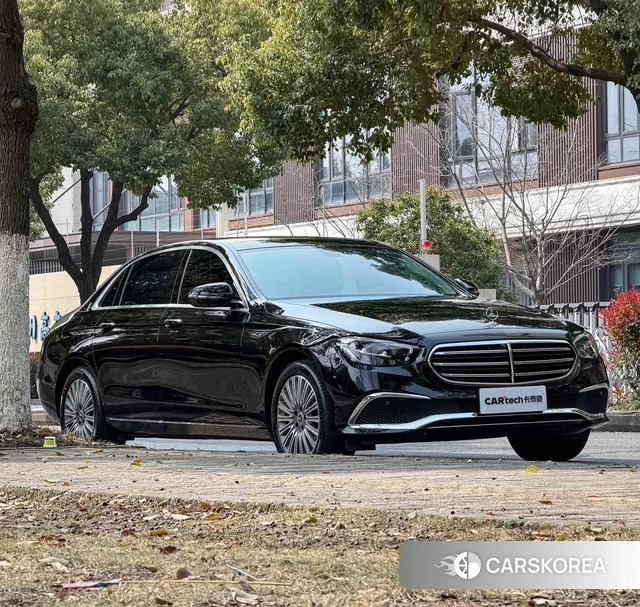 Mercedes-Benz E-class id 4297243 из Китая 9