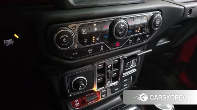 Jeep Gladiator (JT) id 3263502 из Кореи 9