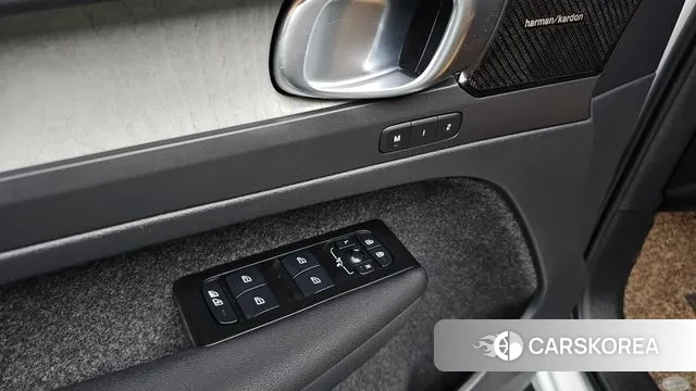 Volvo XC40 id 3022898 из Кореи 9