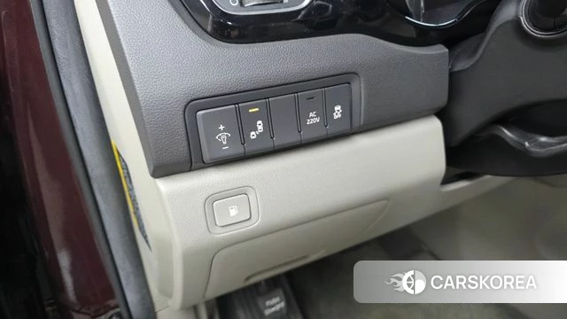 Kia All New Carnival id 4713416 из Кореи 9