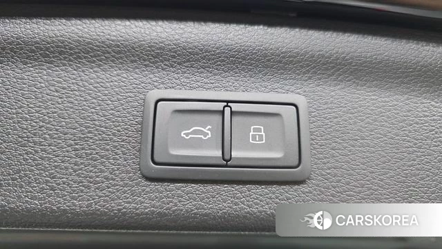 Audi Q3 (F3) id 4441657 из Кореи 9