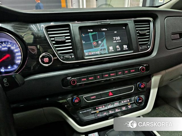 Kia The New Carnival id 4568747 из Кореи 9