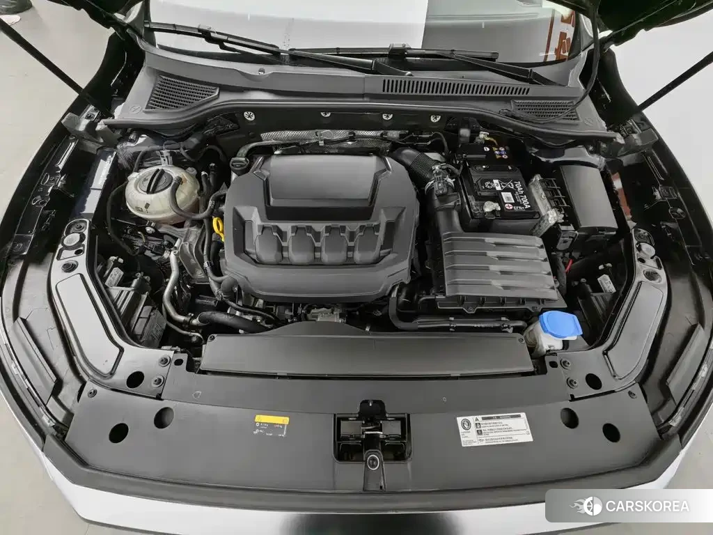 Volkswagen Passat id 4607102 из Китая 9