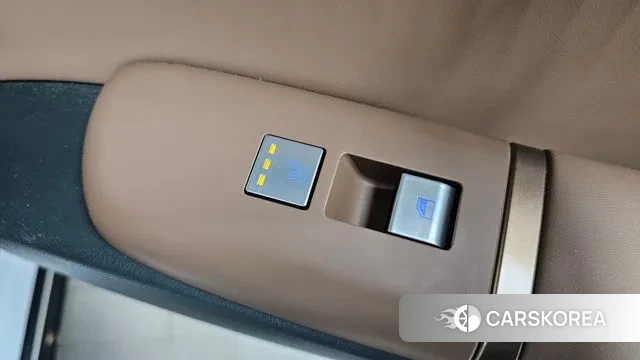 Hyundai Grandeur Hybrid (GN7) id 3674886 из Кореи 9