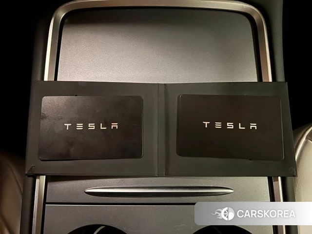 Tesla Model Y id 3850832 из Кореи 9