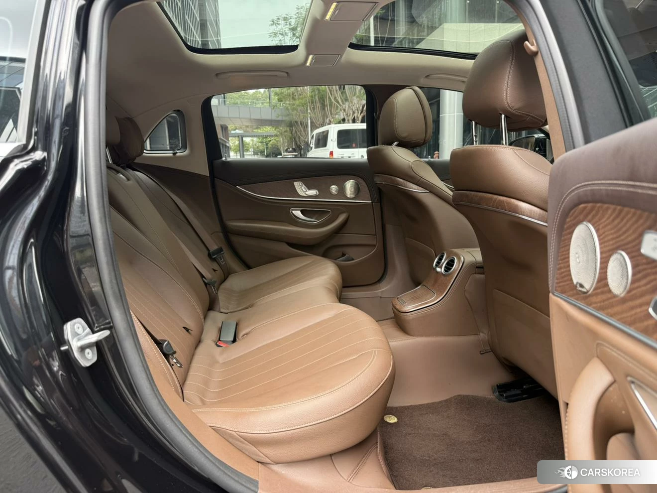 Mercedes-Benz E-Class id 4514913 из Китая 9