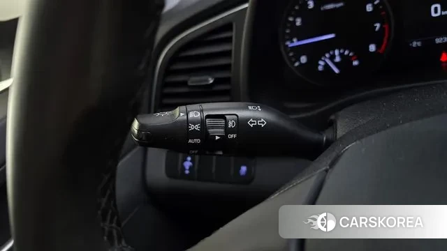 Hyundai Avante AD id 3602312 из Кореи 9