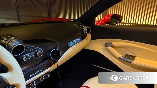 Ferrari F8 Spider id 4330963 из Кореи 9