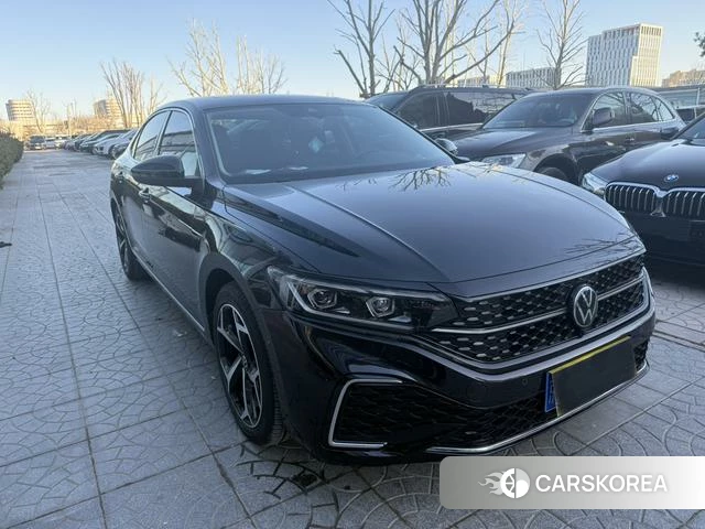Volkswagen Passat id 4257760 из Китая 9