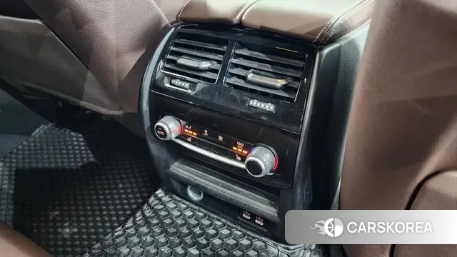 BMW 5 Series (G30) id 3692150 из Кореи 9