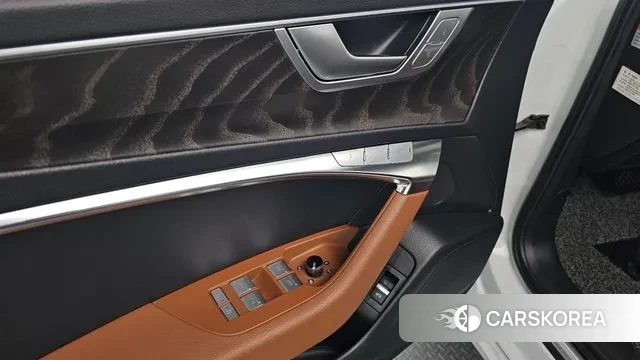 Audi A6 (C8) id 3734569 из Кореи 9