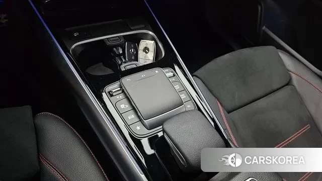 Mercedes-Benz GLA - Class H247 id 3042932 из Кореи 9