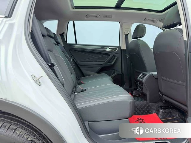 Volkswagen Tiguan L id 3857280 из Китая 9