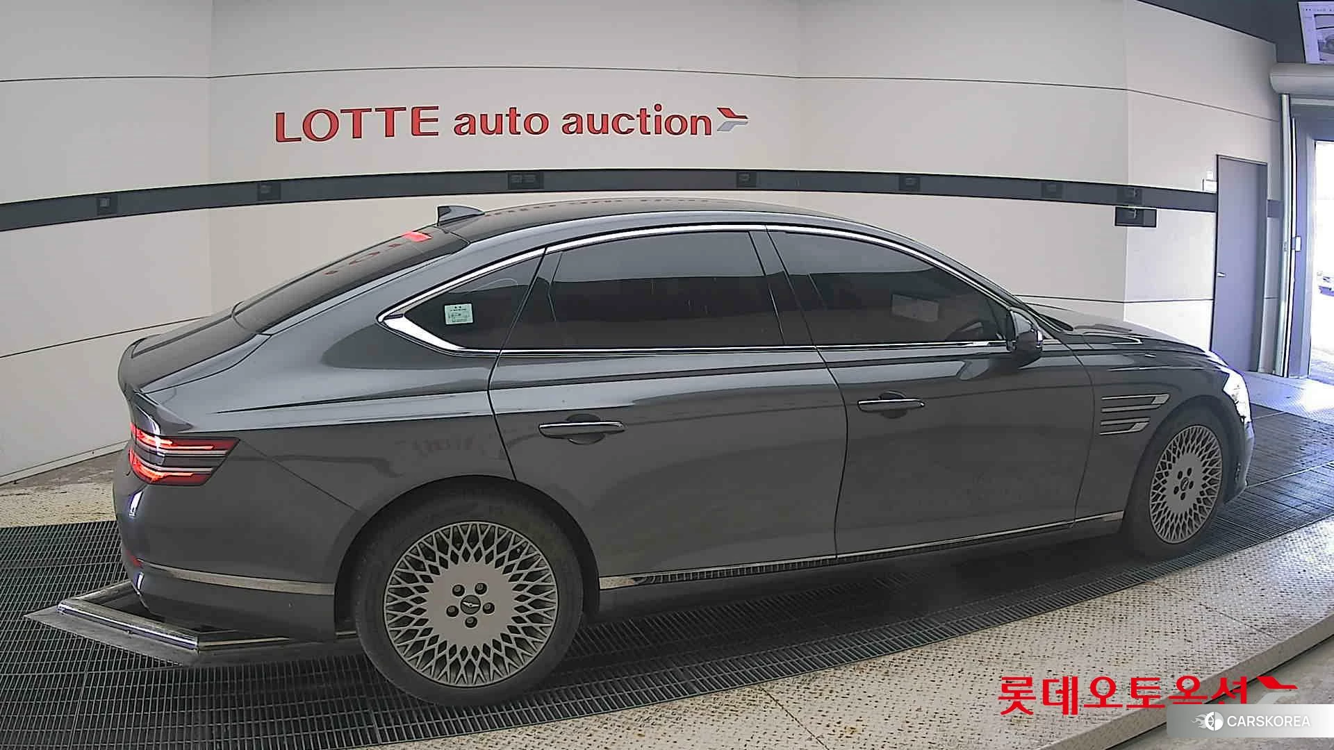Hyundai G80 id 4902541 из Кореи 9