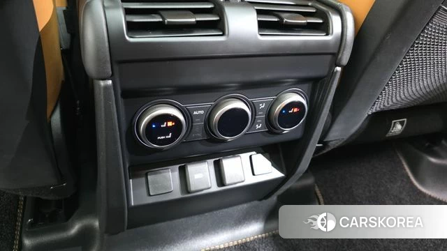 Land Rover Defender (L663) id 4696366 из Кореи 9