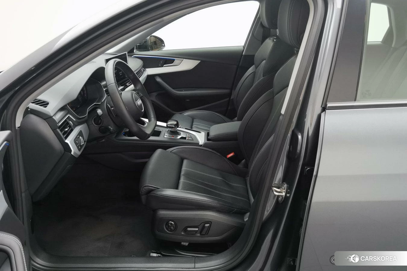 Audi A4L id 4512805 из Китая 9