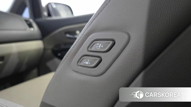 Kia The New Carnival id 4525606 из Кореи 9