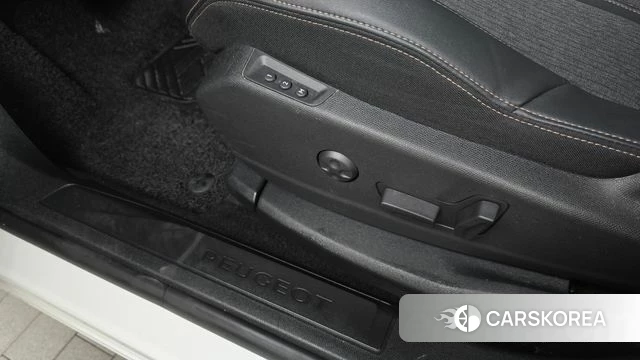 Peugeot 5008 second generation id 3843140 из Кореи 9