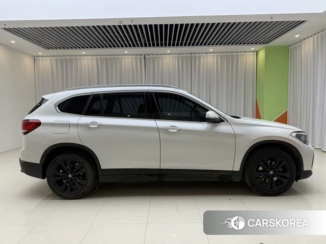 BMW X1 id 4368178 из Китая 9