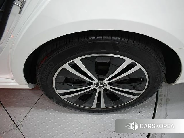 Mercedes-Benz E-Class W213 id 4573415 из Кореи 9