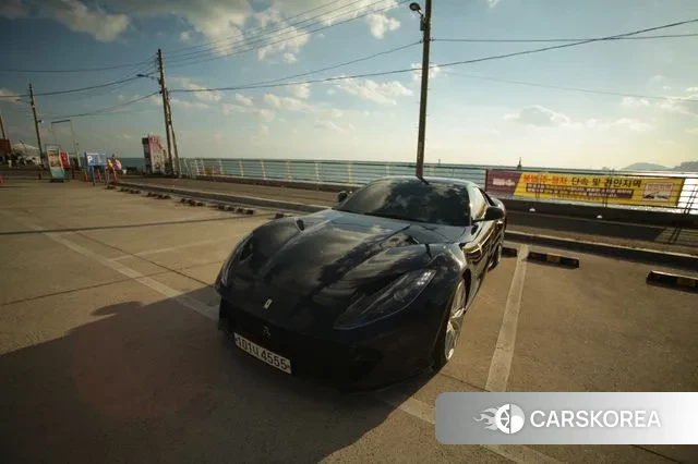 Ferrari 812 Superfast id 3761080 из Кореи 9