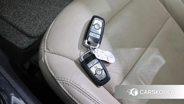 Ford Explorer id 4197126 из Кореи 9