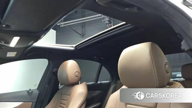 Mercedes-Benz E-Class W213 id 4619673 из Кореи 9