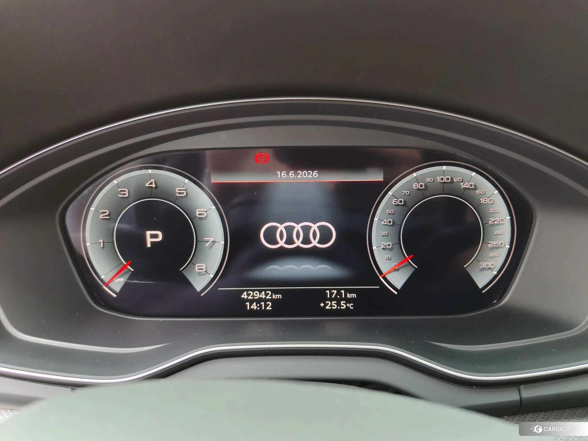Audi Q5L id 4467576 из Китая 9