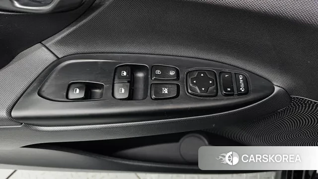 Hyundai Veloster (JS) id 3013801 из Кореи 9