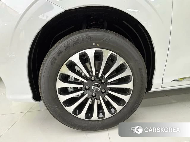 Roewe iMAX8 DMH id 4239465 из Китая 9