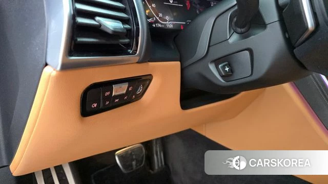 BMW 8 Series (G15) id 3916648 из Кореи 9