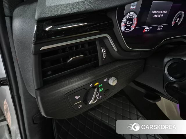 Audi A4 (B9) id 3934453 из Кореи 9