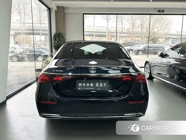 Mercedes-Benz E-class id 3907975 из Китая 9